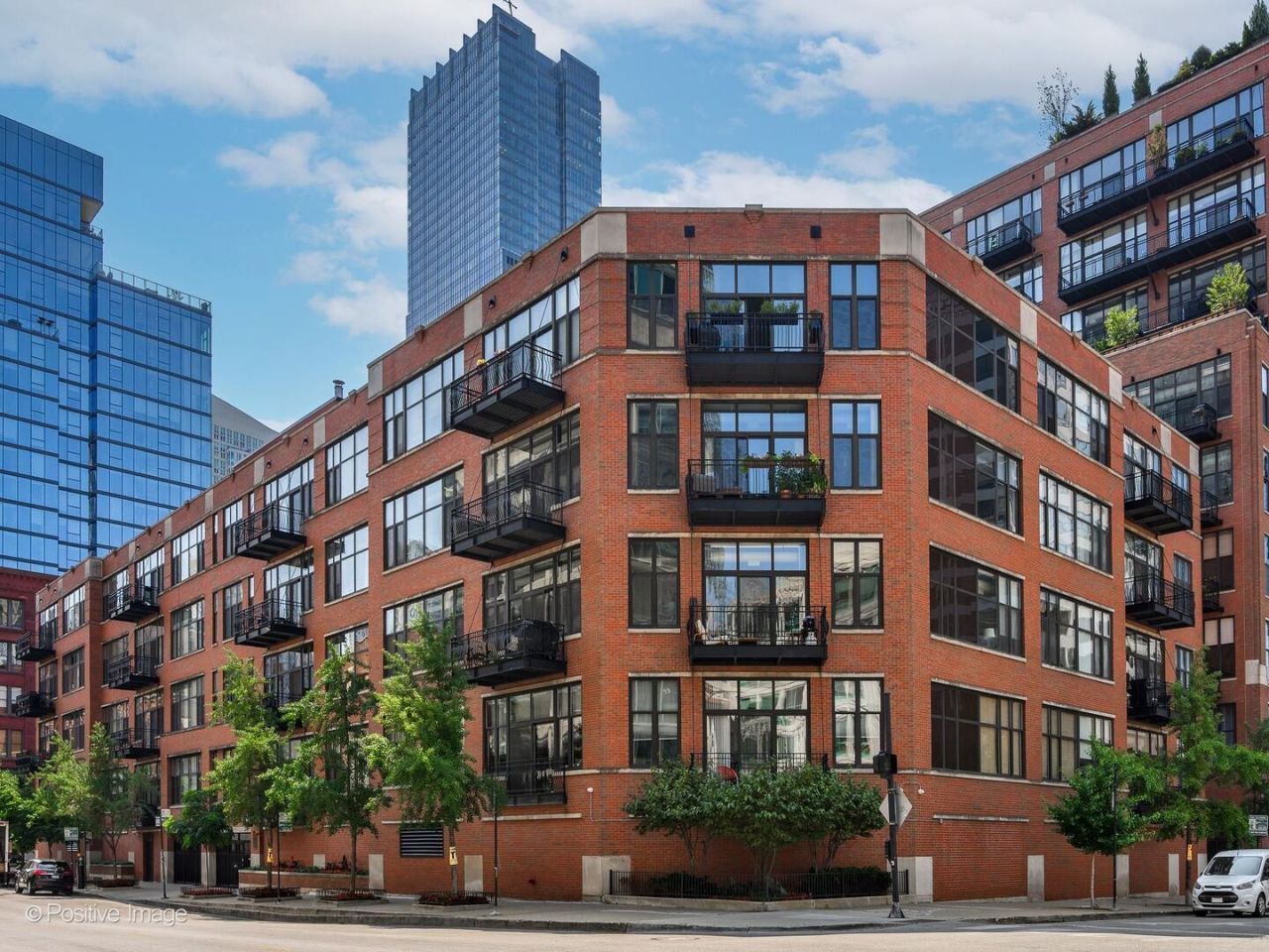 333 W Hubbard Street, Unit 904, Chicago, IL 60654 Main Photo