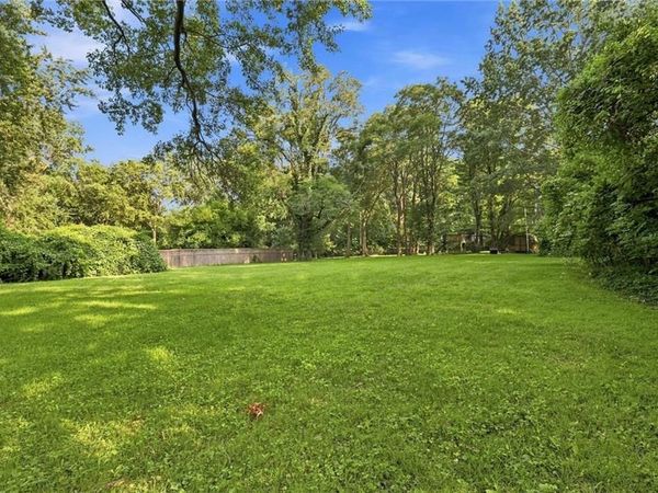 2301 95th st. N/A, Leawood, KS 66206