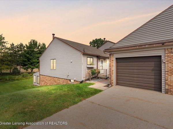501 Red Cedar Boulevard, Williamston, MI 48895