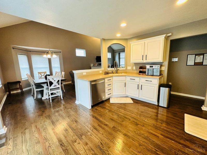 7216 Rolling Oaks Court, Colerain Township, OH 45239 Photo 3