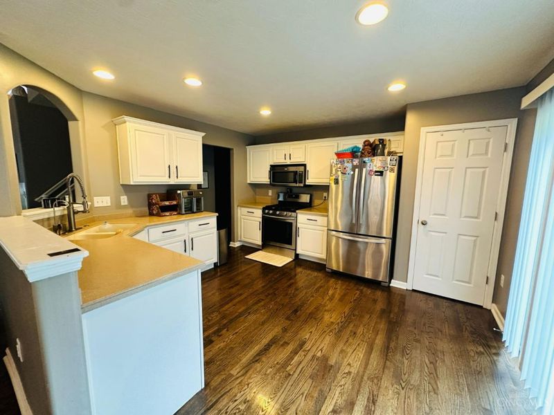 7216 Rolling Oaks Court, Colerain Township, OH 45239 Photo 4