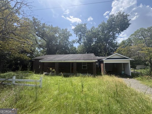 151 N 7th Street, Cochran, GA 31014