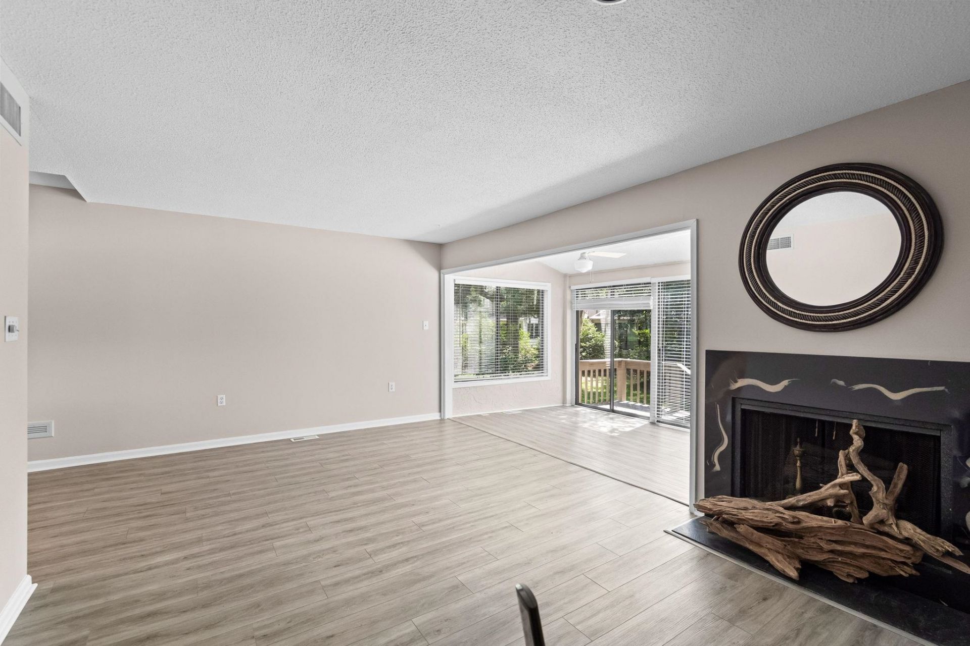 30 Peter Horry Ct. Photo 14