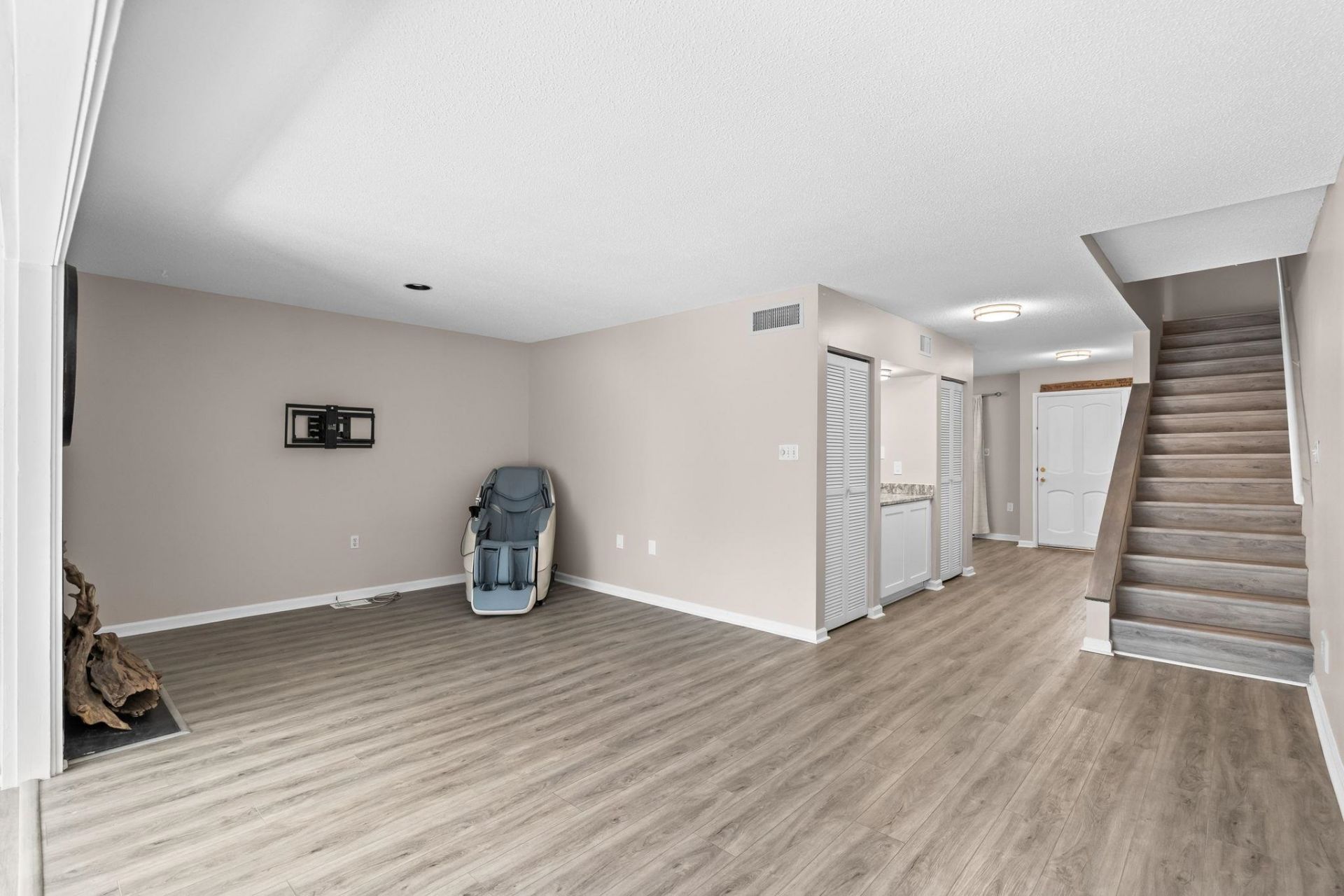 30 Peter Horry Ct. Photo 16