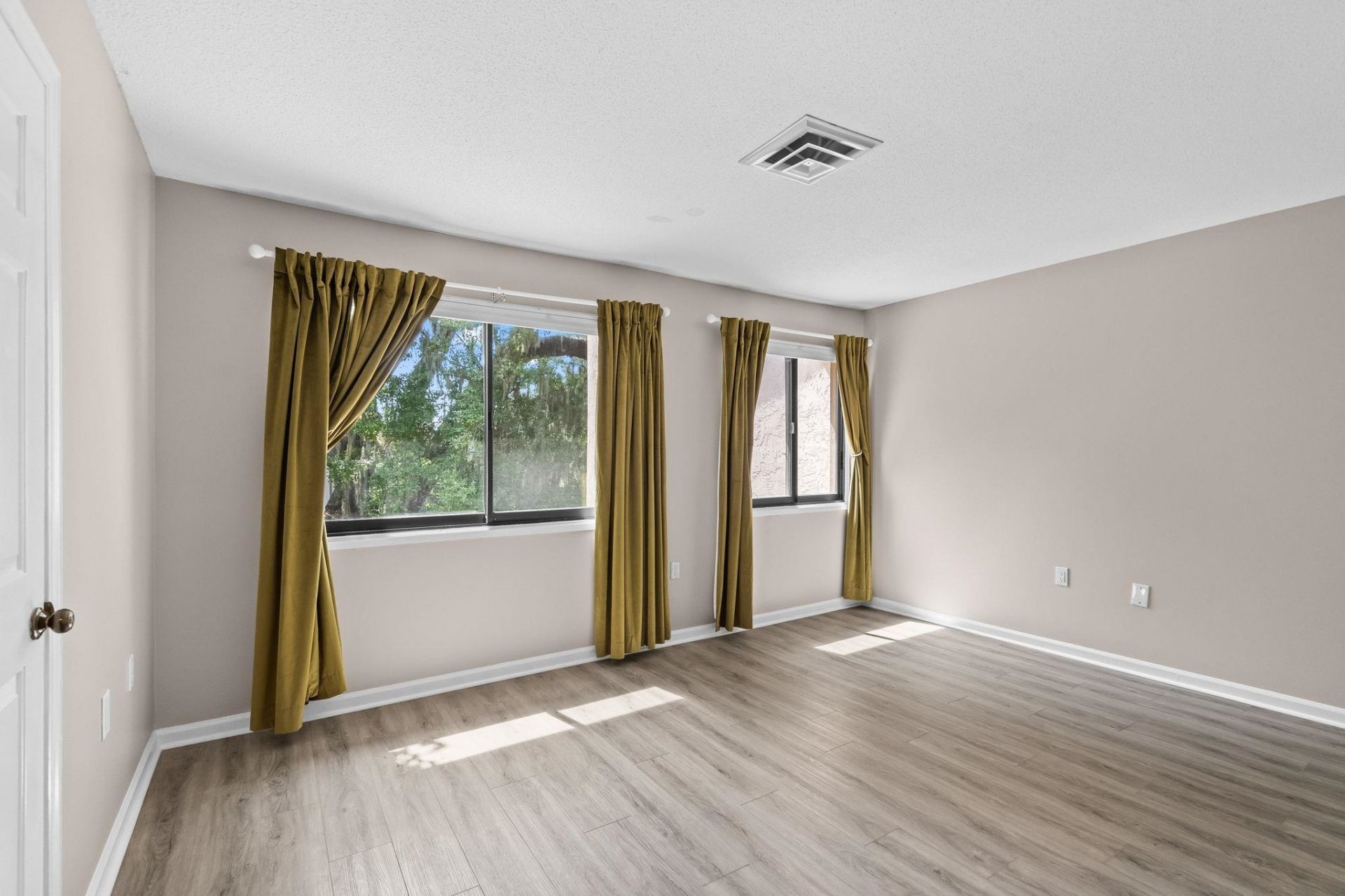 30 Peter Horry Ct. Photo 23