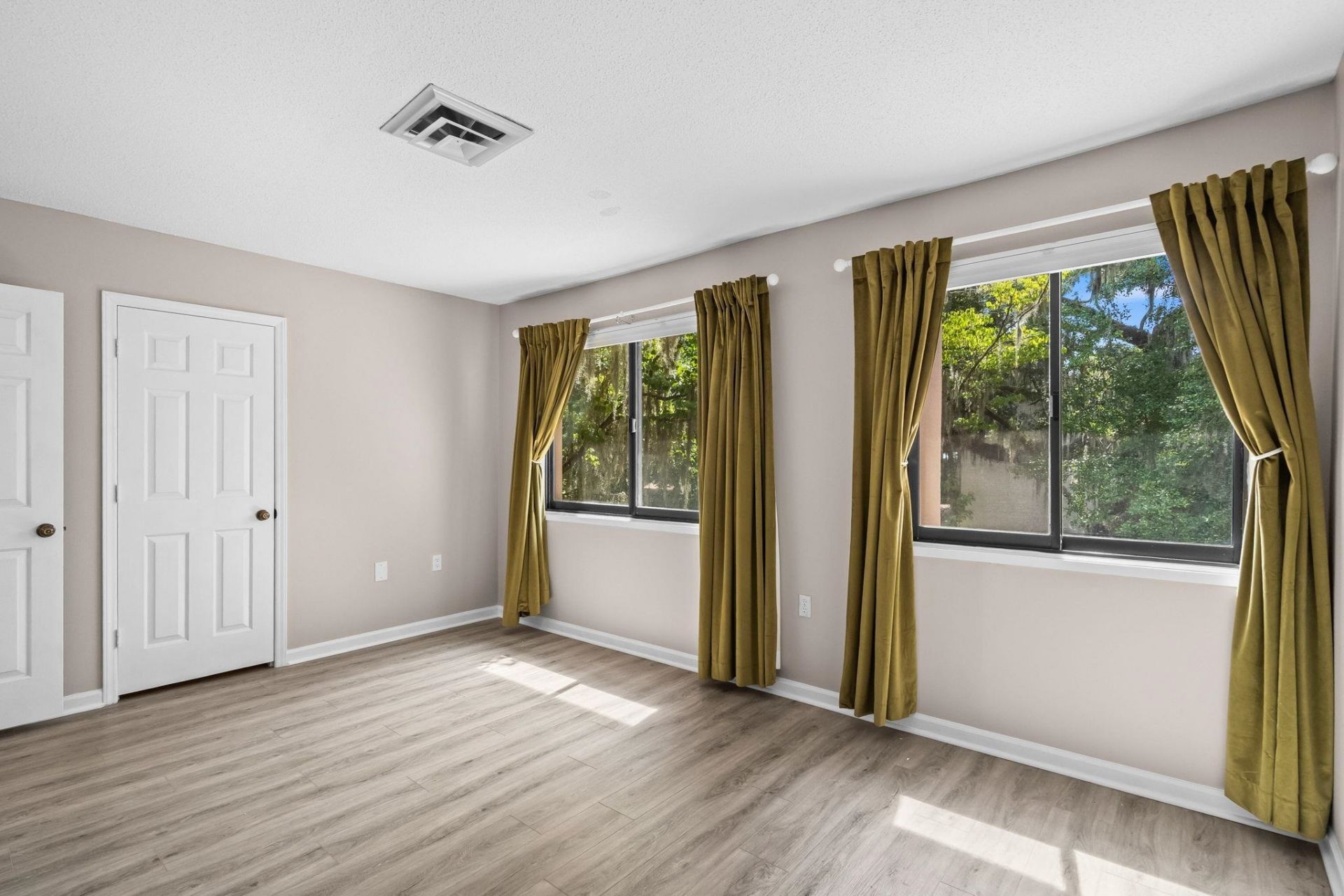 30 Peter Horry Ct. Photo 24