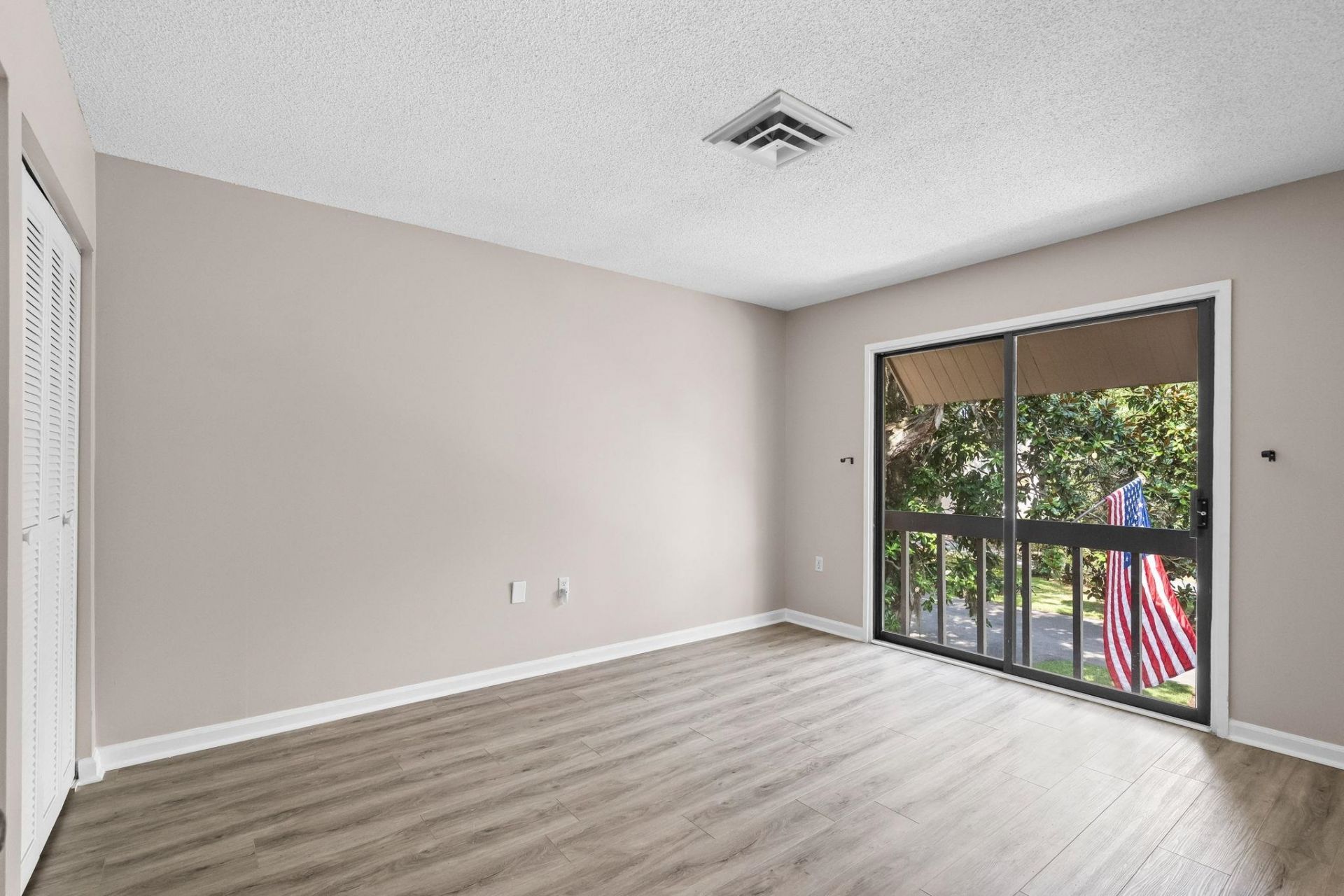 30 Peter Horry Ct. Photo 29