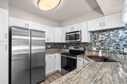 30 Peter Horry Ct. photo 4