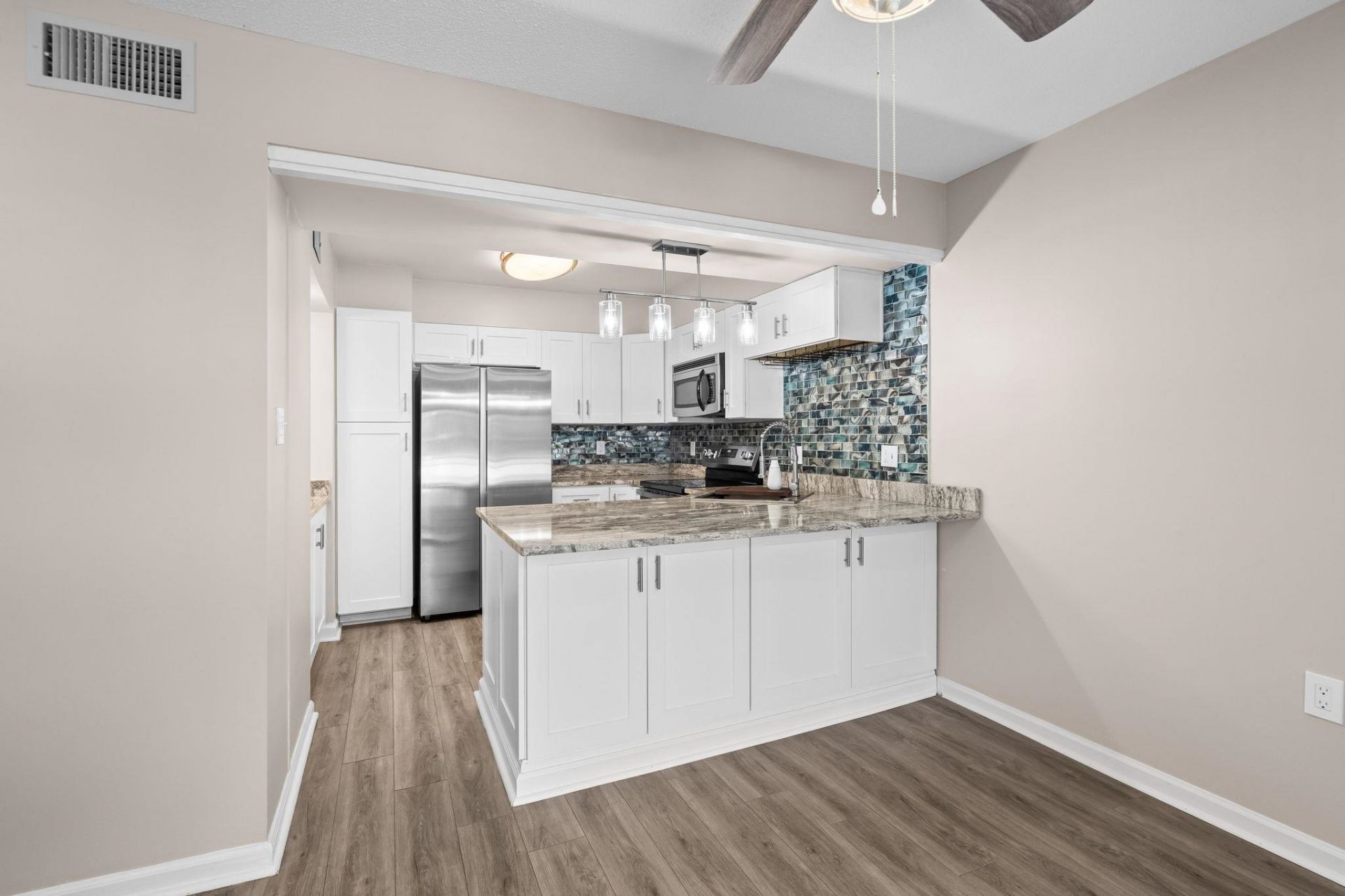 30 Peter Horry Ct. Photo 7