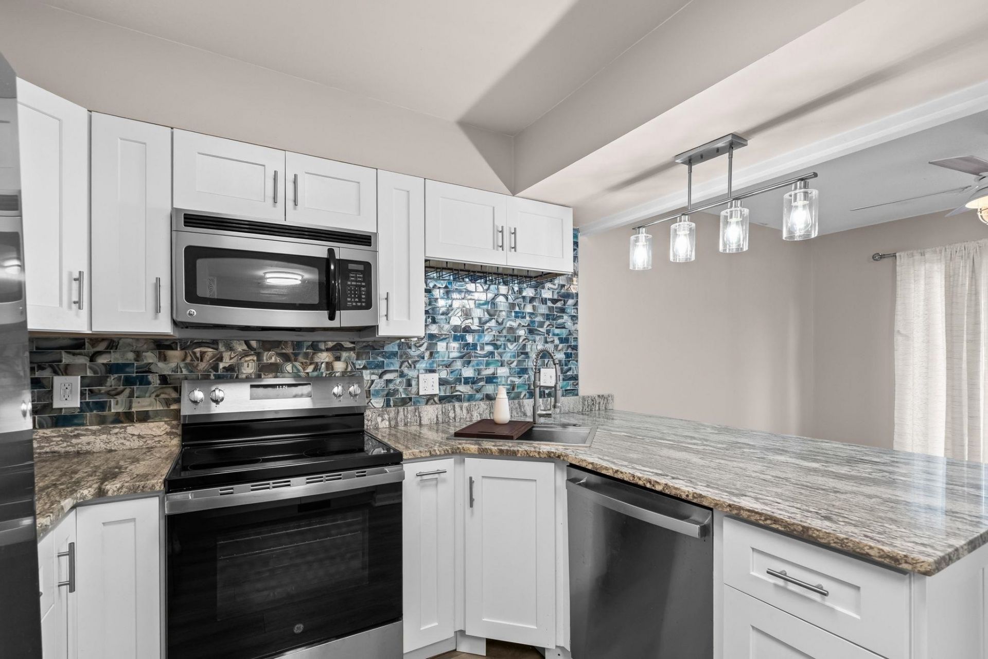 30 Peter Horry Ct. Photo 8