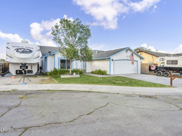 185 Henley Court, Fallon, NV 89406