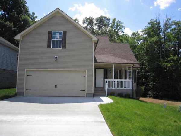 420 Zurich Ct, Clarksville, TN 37040
