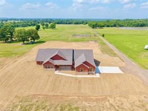 6138 New Hope , Hackett, AR 72937