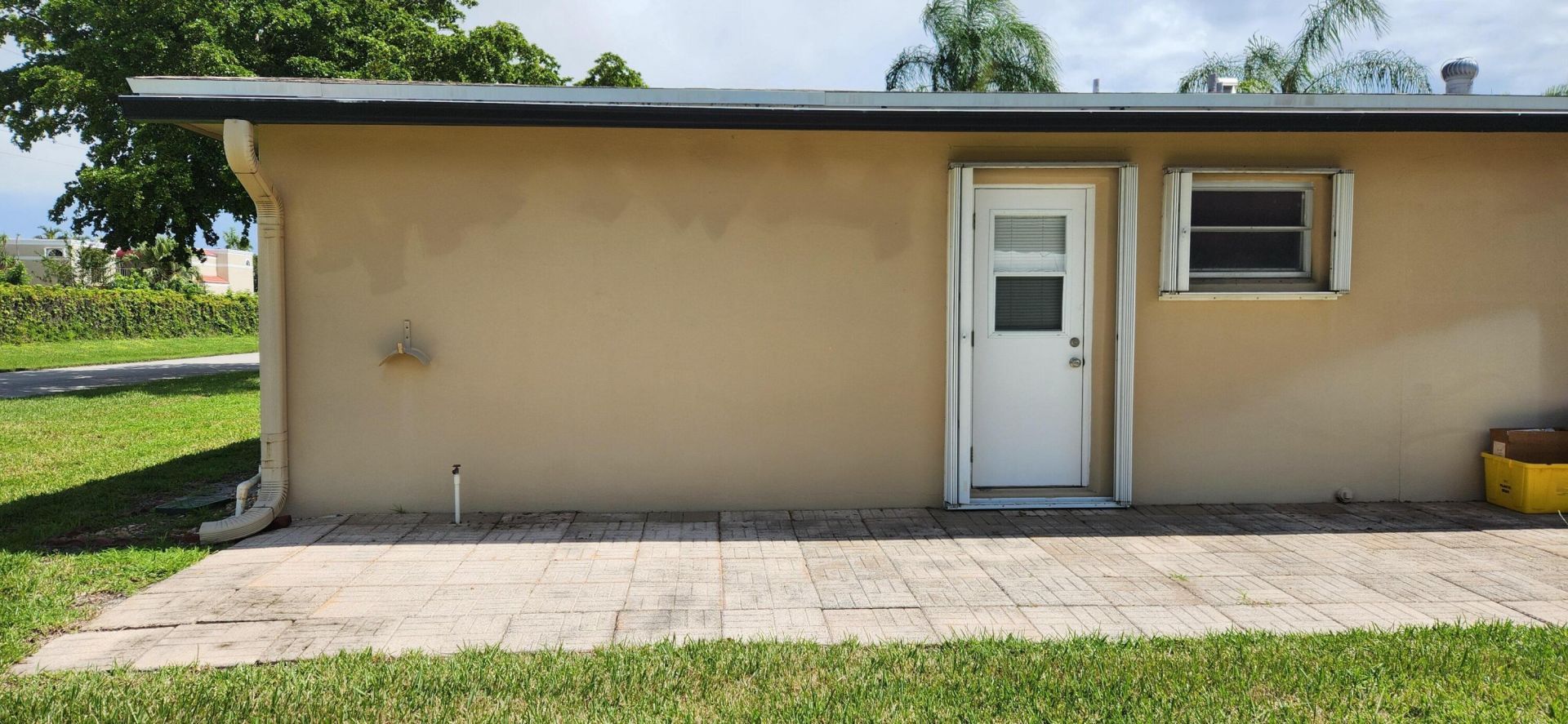 1042 North Drive, Unit D, Delray Beach, FL 33445 Photo