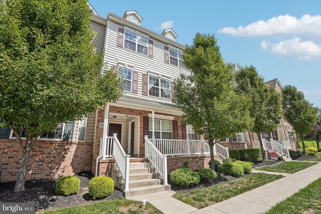 3014 DAVENPORT WAY, PENNSBURG, PA 18073