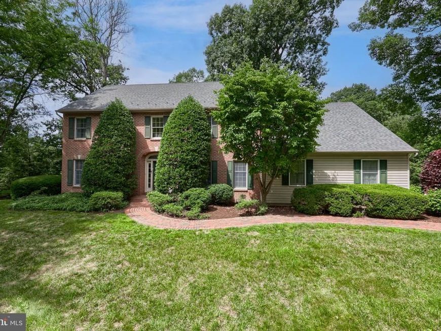 1 Warren Circle , Lititz, PA 17543 Main Photo