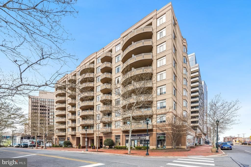 4801 FAIRMONT AVENUE , BETHESDA, MD 20814