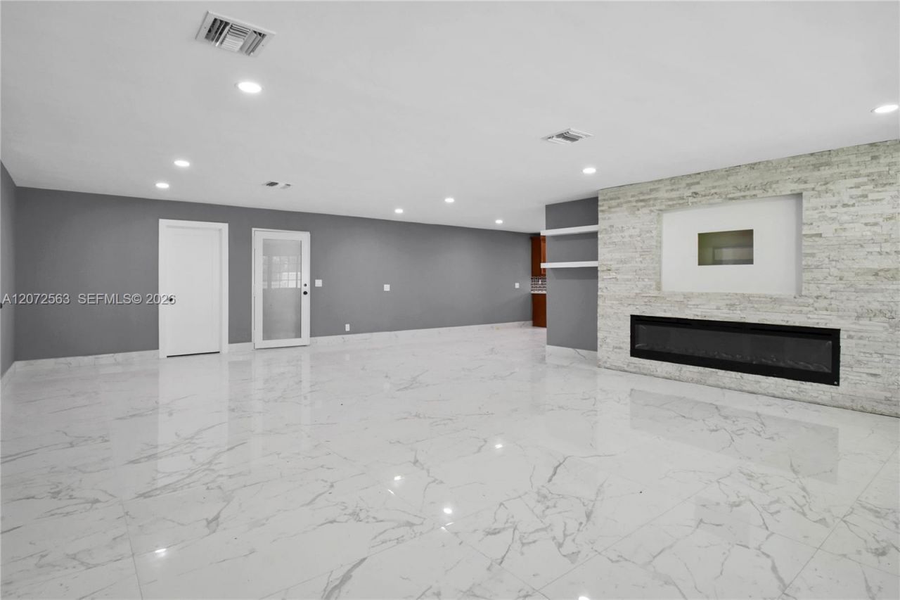 18200 SW 48th St , Southwest Ranches, FL 33331 Photo