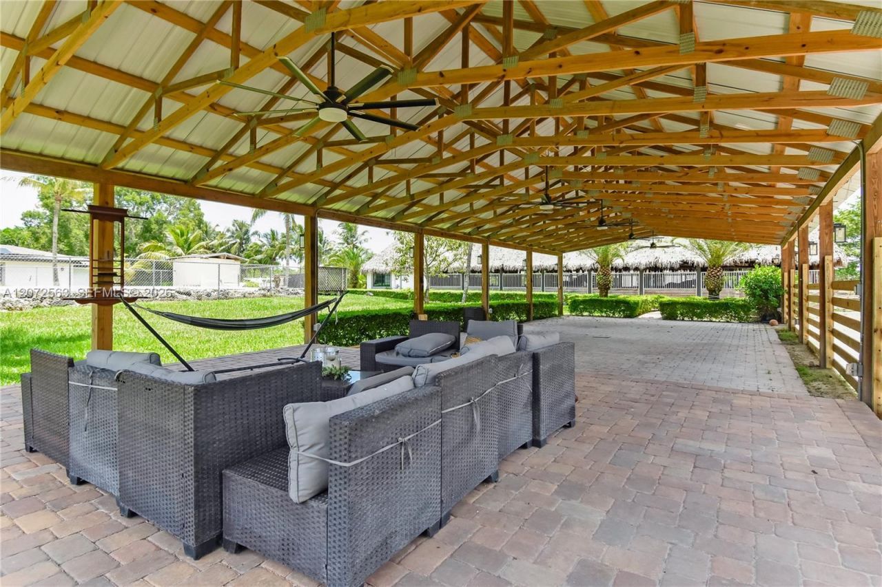 18200 SW 48th St , Southwest Ranches, FL 33331 Photo