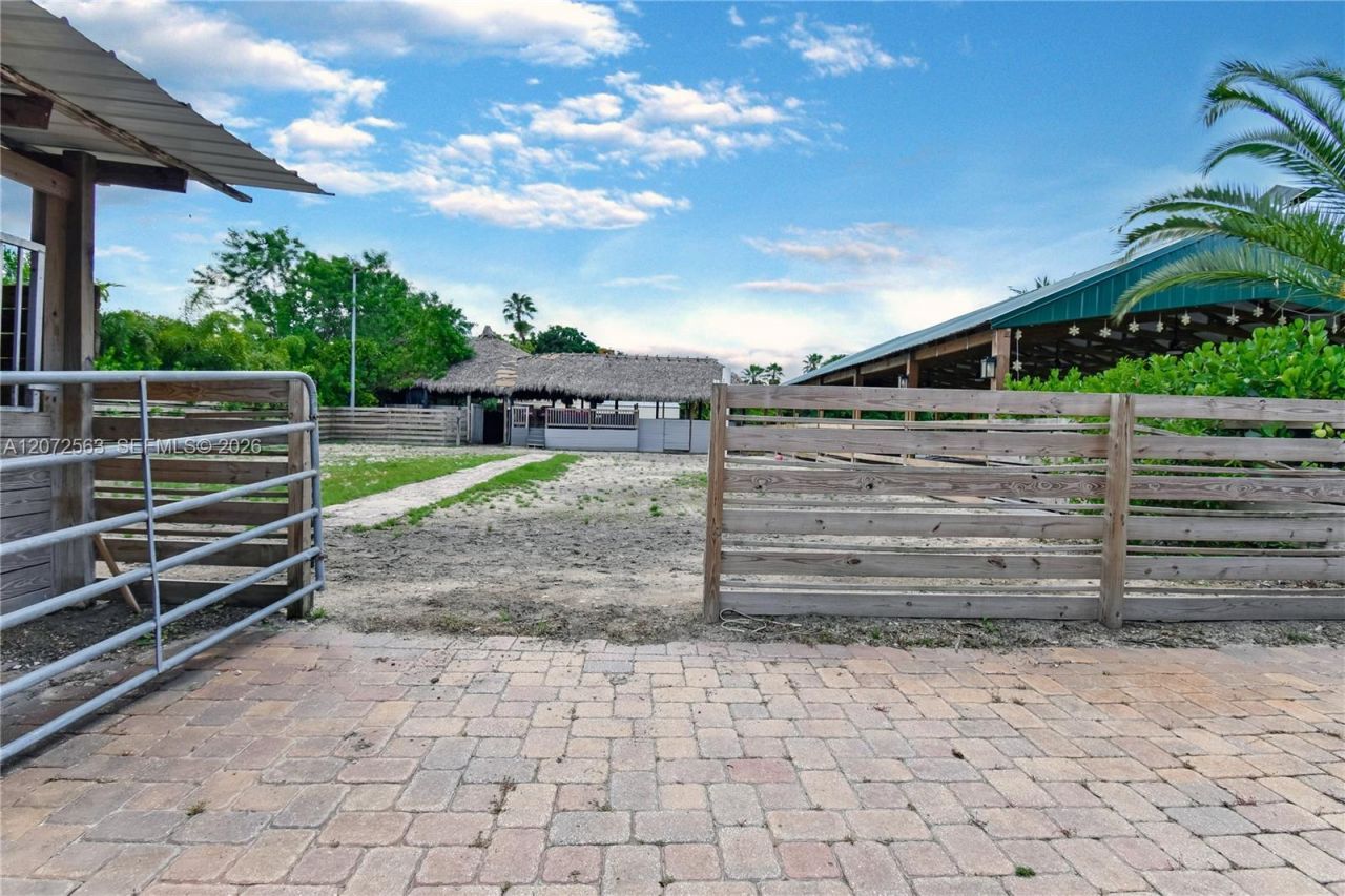 18200 SW 48th St , Southwest Ranches, FL 33331 Photo