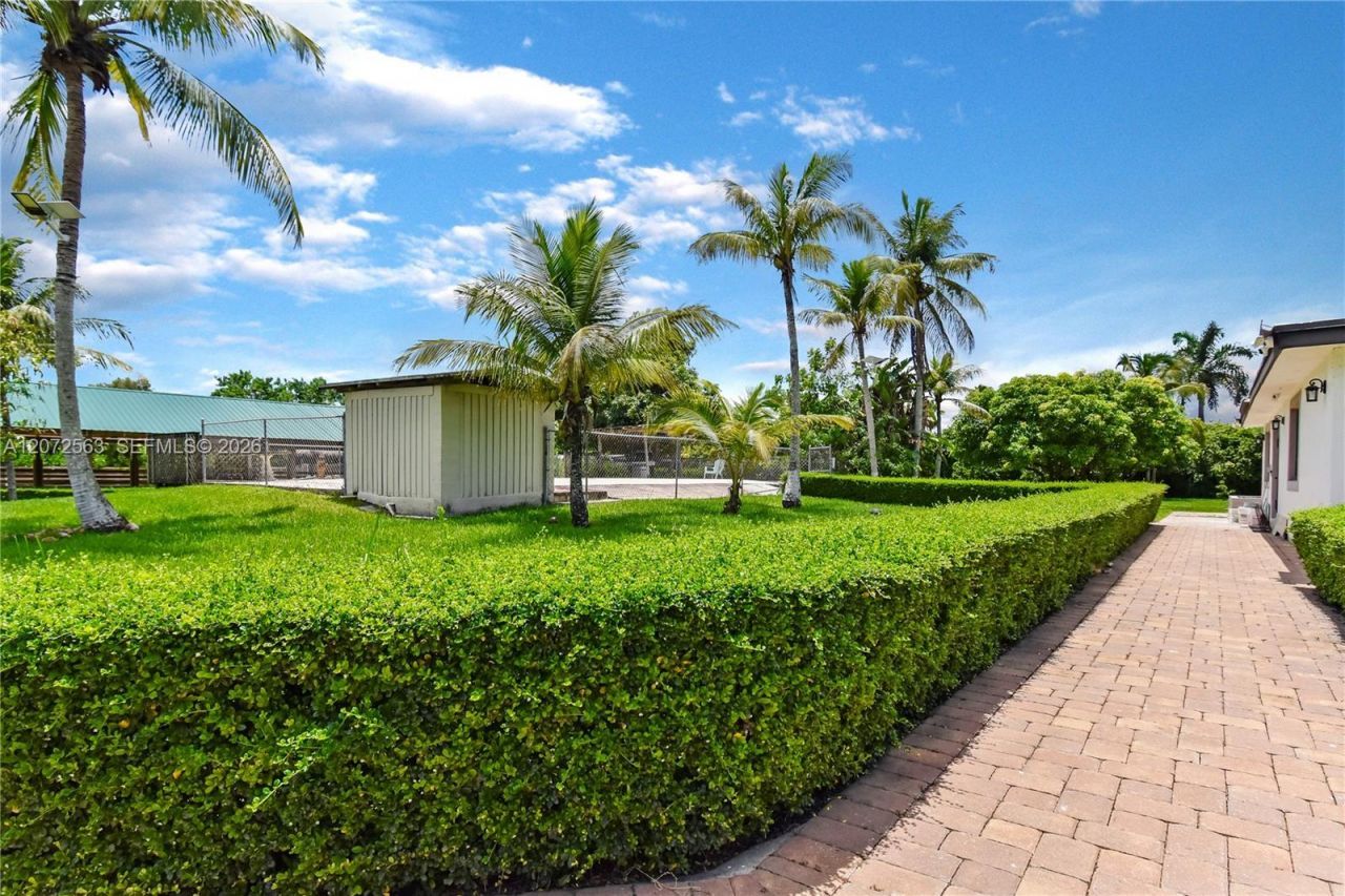 18200 SW 48th St , Southwest Ranches, FL 33331 Photo