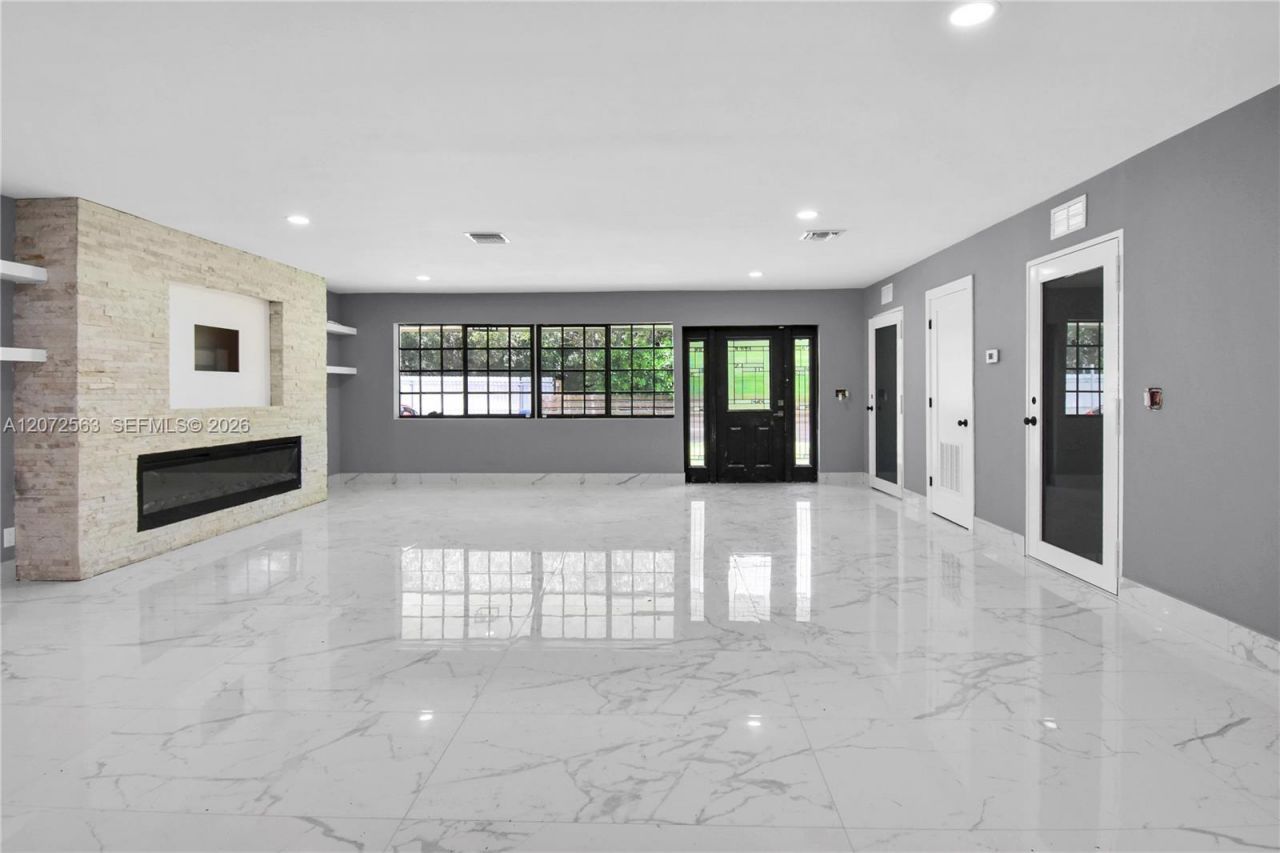 18200 SW 48th St , Southwest Ranches, FL 33331 Photo