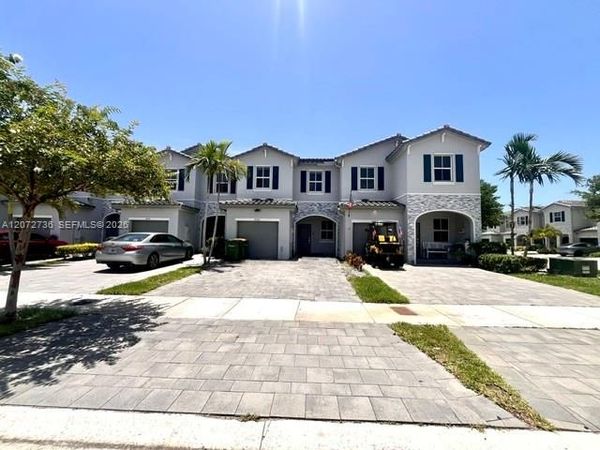 2606 SE 13th St , Homestead, FL 33035