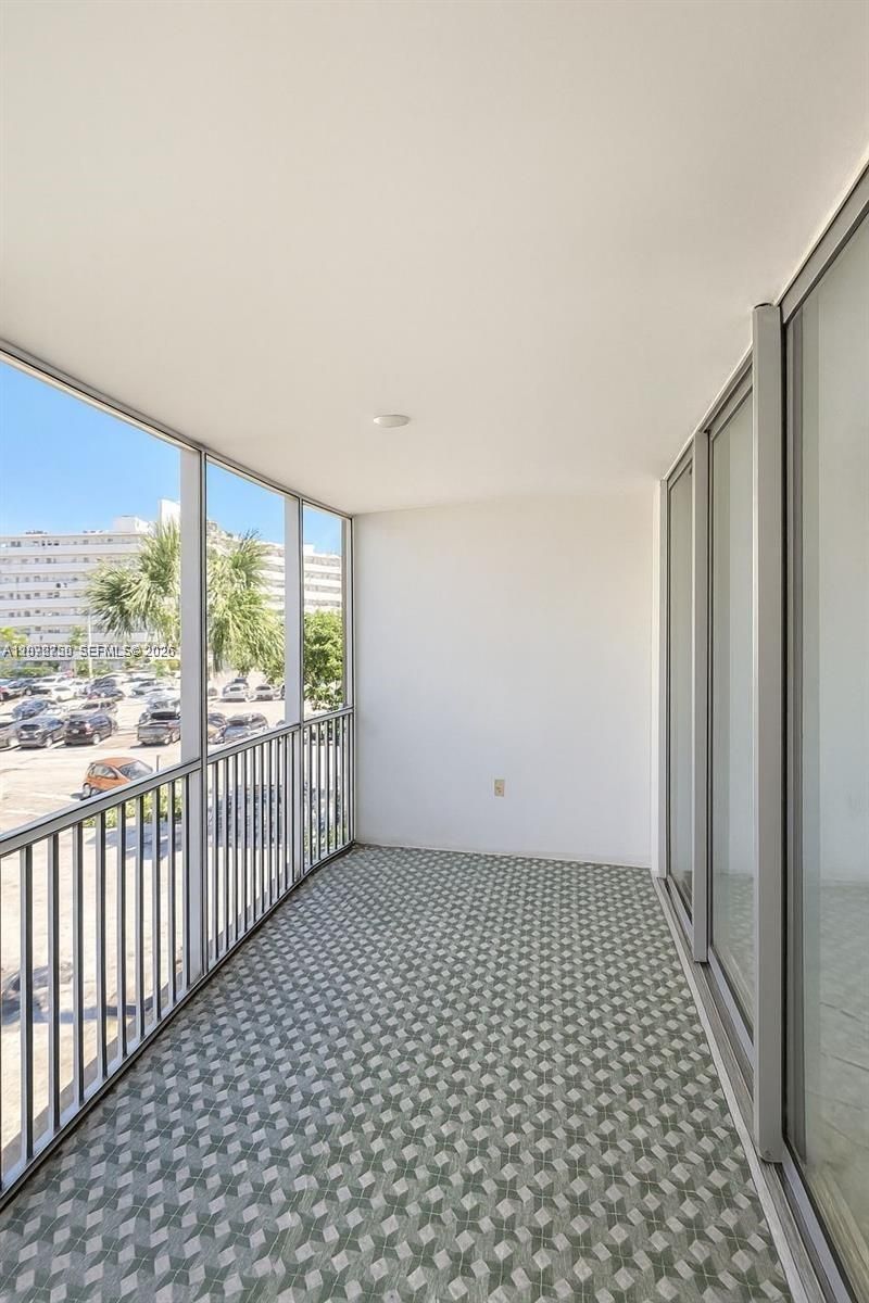 1710 NE 191st St, Unit 307-3, Miami, FL 33179 Photo