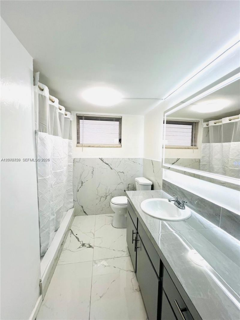 1710 NE 191st St, Unit 307-3, Miami, FL 33179 Photo
