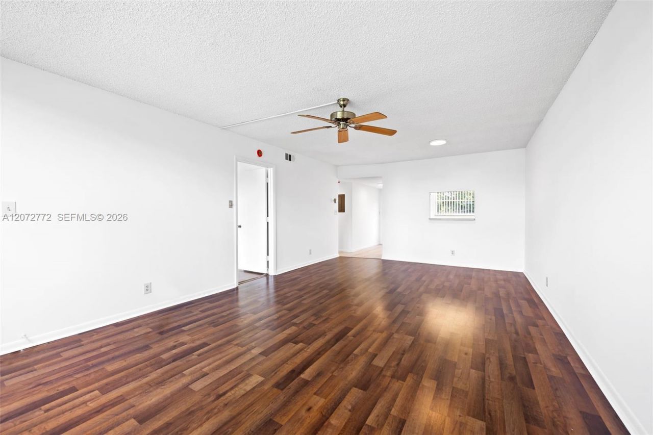 6890 Royal Palm Blvd, Unit 211H, Margate, FL 33063 Photo
