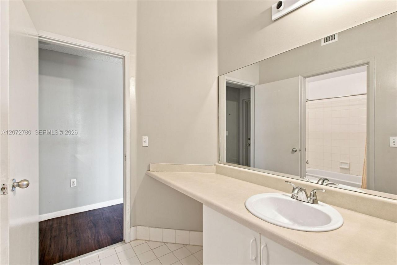 6976 SW 39th St , Unit G304, Davie, FL 33314 Photo