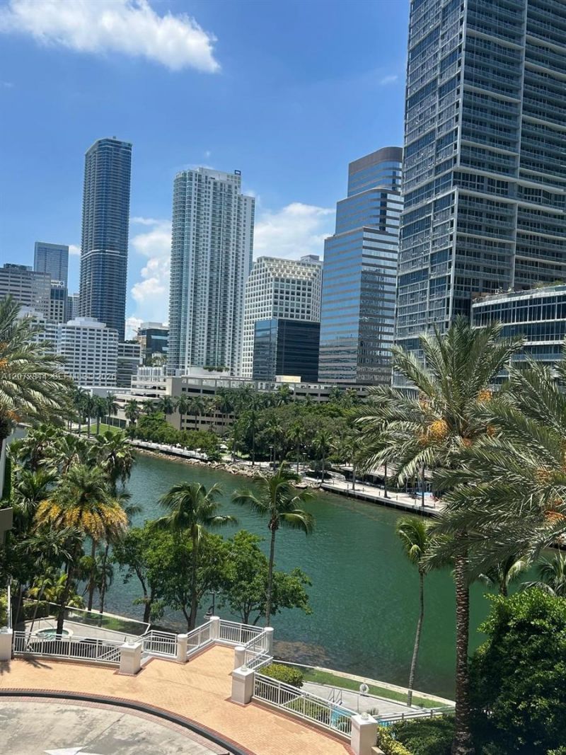 901 Brickell Key Blvd , Unit 702, Miami, FL 33131 Photo