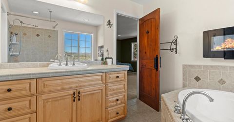 60 Horseshoe Circle, Reno, NV 89508 Photo