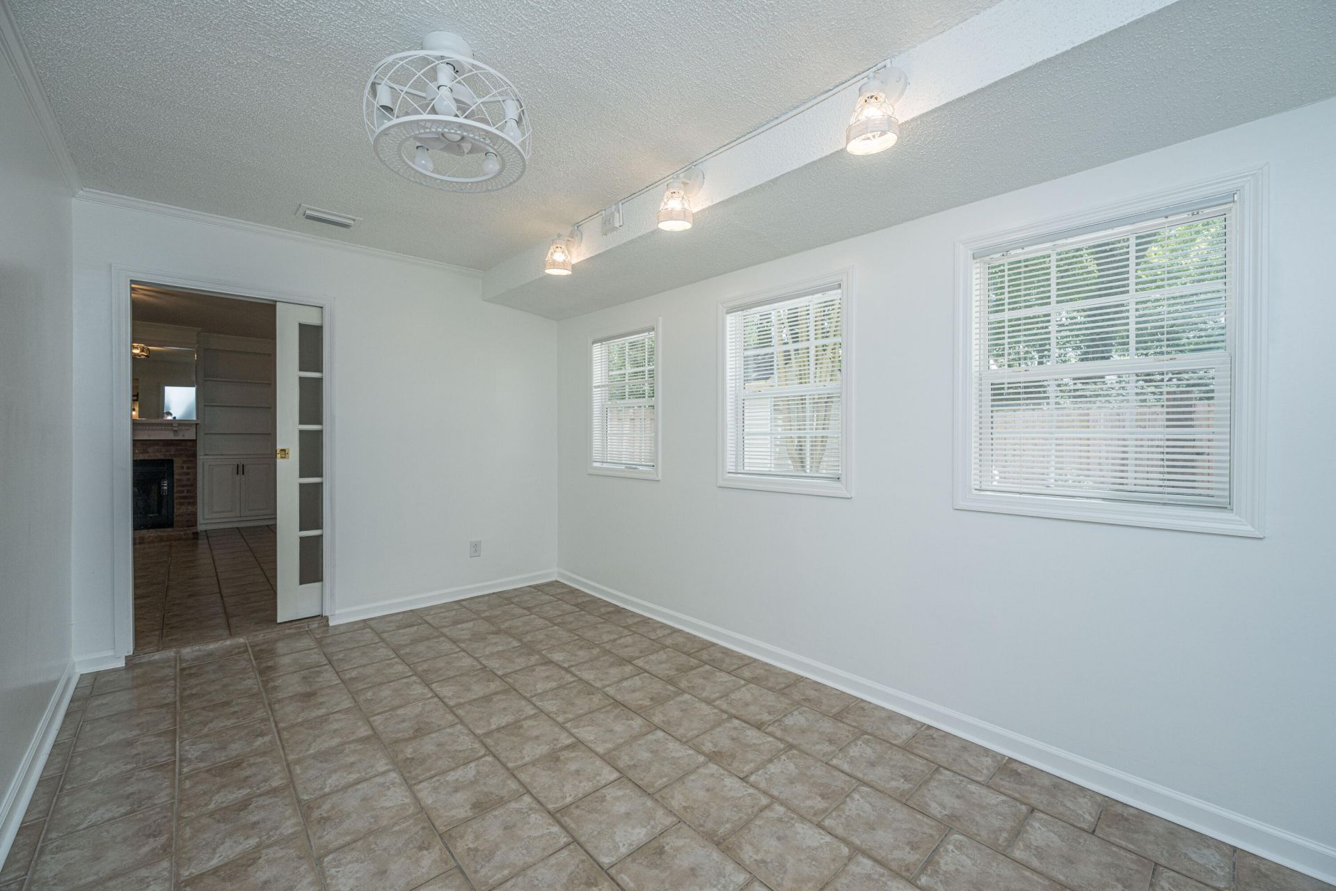 76 Indigo Lane Photo 18