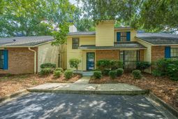 76 Indigo Lane photo 4