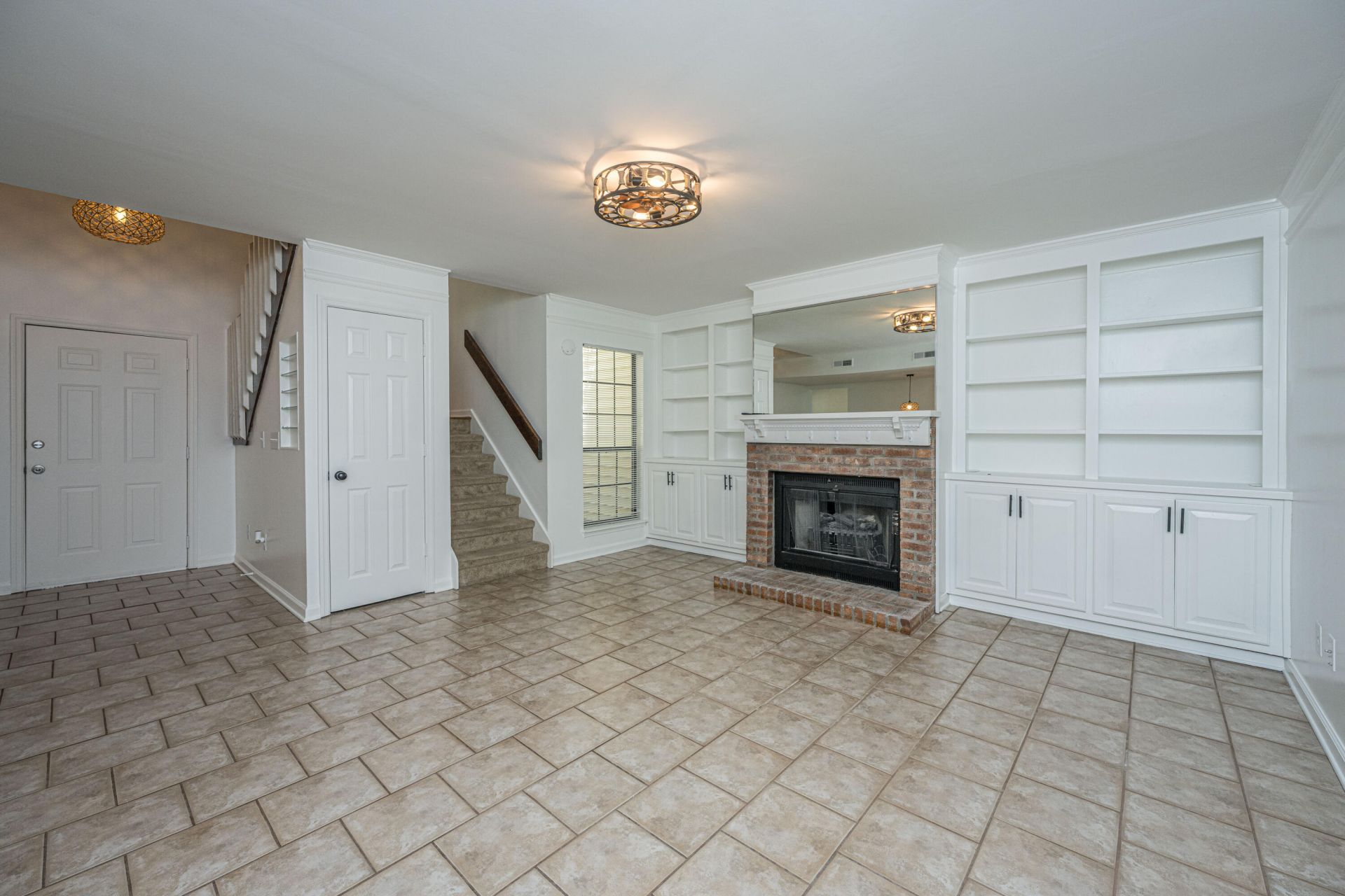 76 Indigo Lane Photo 5