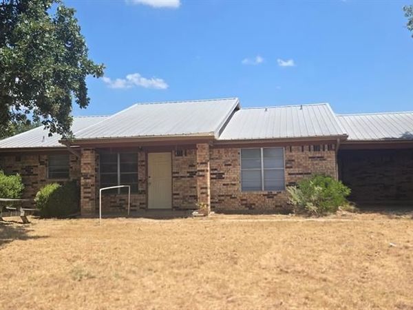 770 County Road 169 , Whitesboro, TX 76273