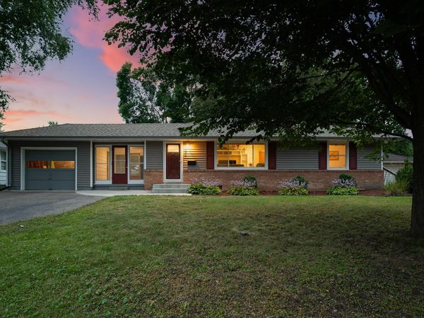 6917 39th Avenue N, Crystal, MN 55427