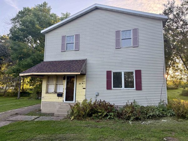 305 Rosedale Avenue, Fox Lake, WI 53933