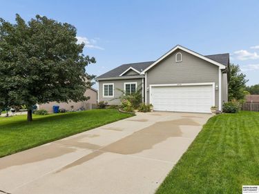 10710 S 26th Street, Bellevue, NE 68123