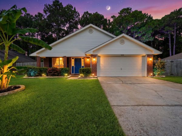 8595 Wilburn Cove, Navarre, FL 32566