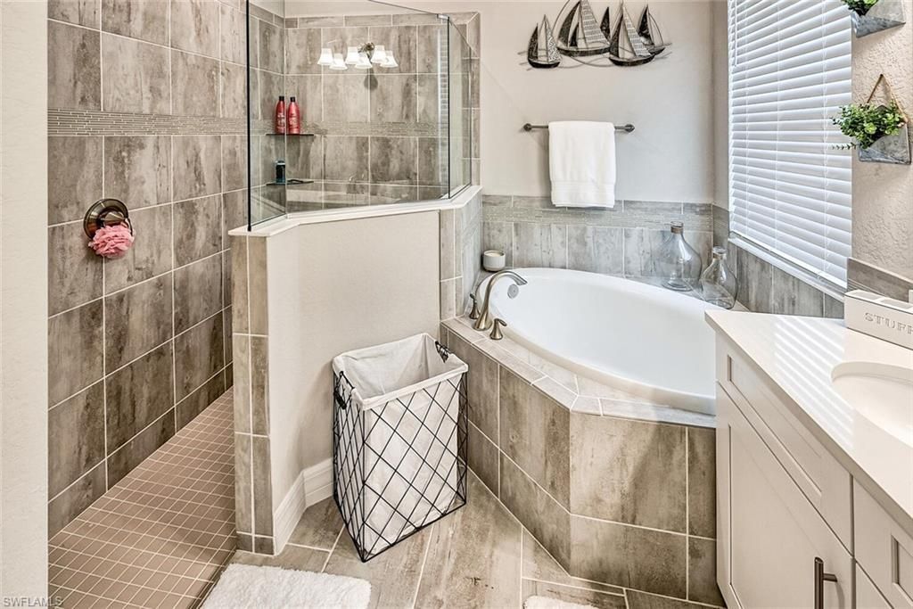 14472 Blue Bay Cir, Fort Myers, FL 33913 Photo