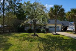 384 Suwanee Drive photo 4