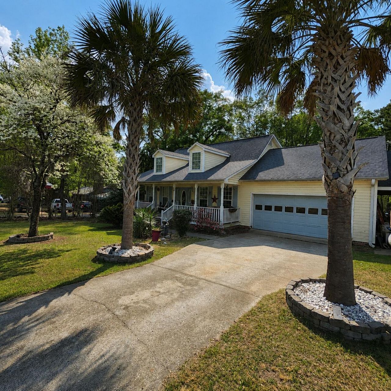 384 Suwanee Drive Photo 4