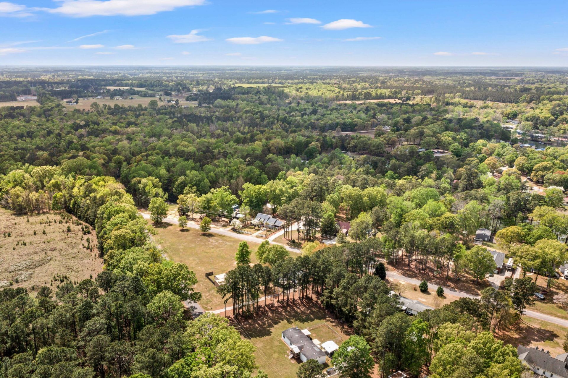 384 Suwanee Drive Photo 43