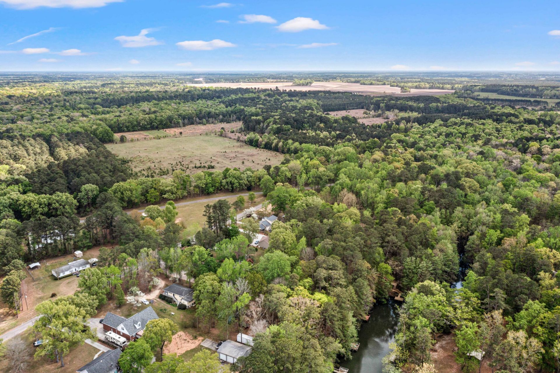 384 Suwanee Drive Photo 45