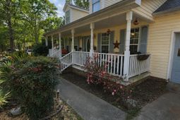 384 Suwanee Drive photo 4