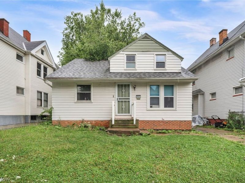 9604 Hilgert Drive, Cleveland, OH 44104 Photo 2