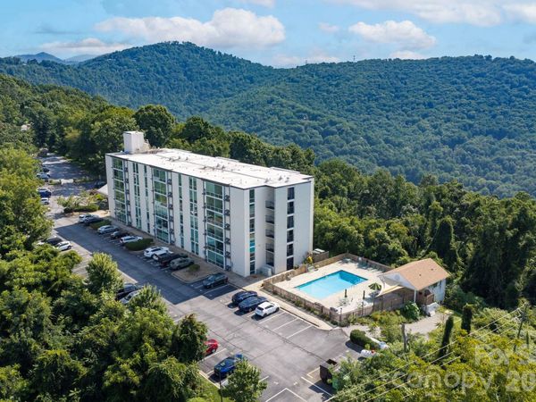 647 Town Mountain Road, Unit 105, Asheville, NC 28804