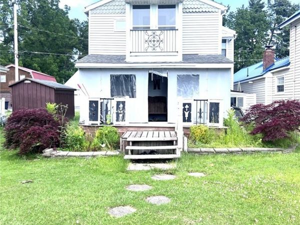 3529 Lake Street , Jamestown, NY 14701
